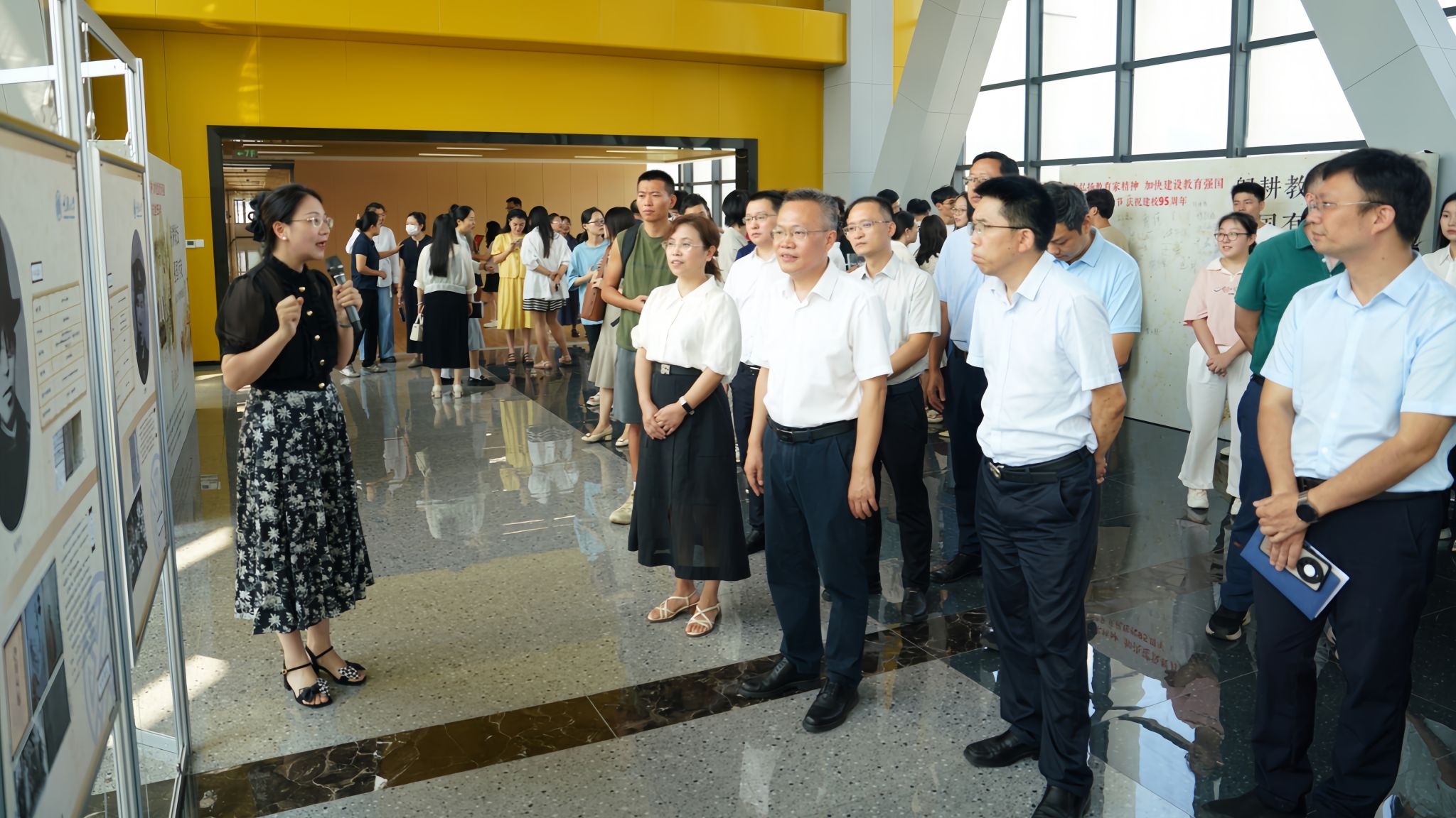 20240910乐竞（中国）lejing·官方网页版名师专题展览启动仪式(4)_副本.jpg